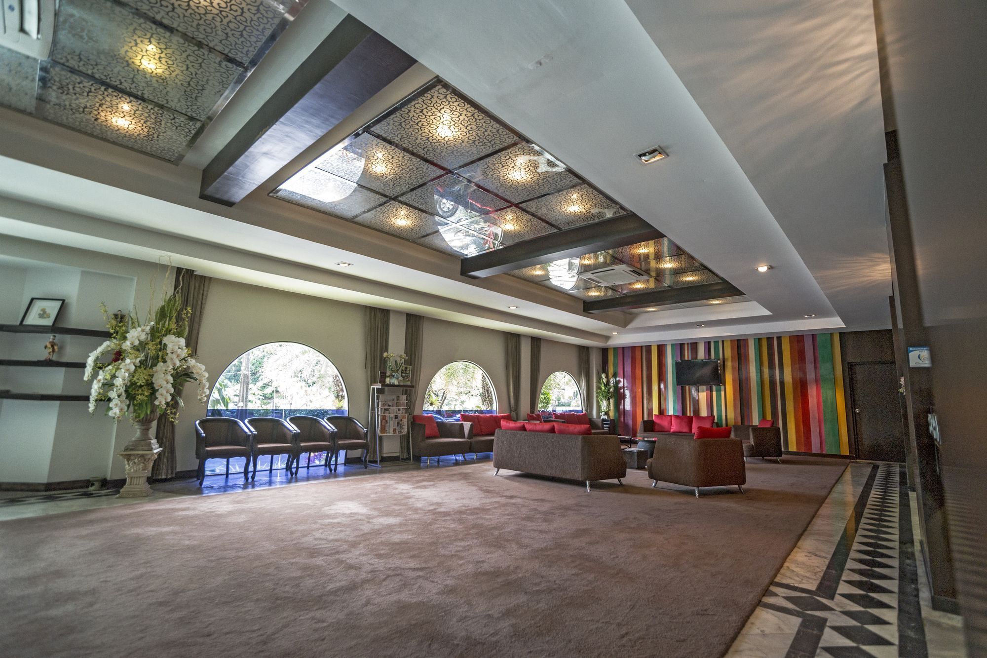 Kiss Gardenhome Chic Hotel Хатъяй Экстерьер фото
