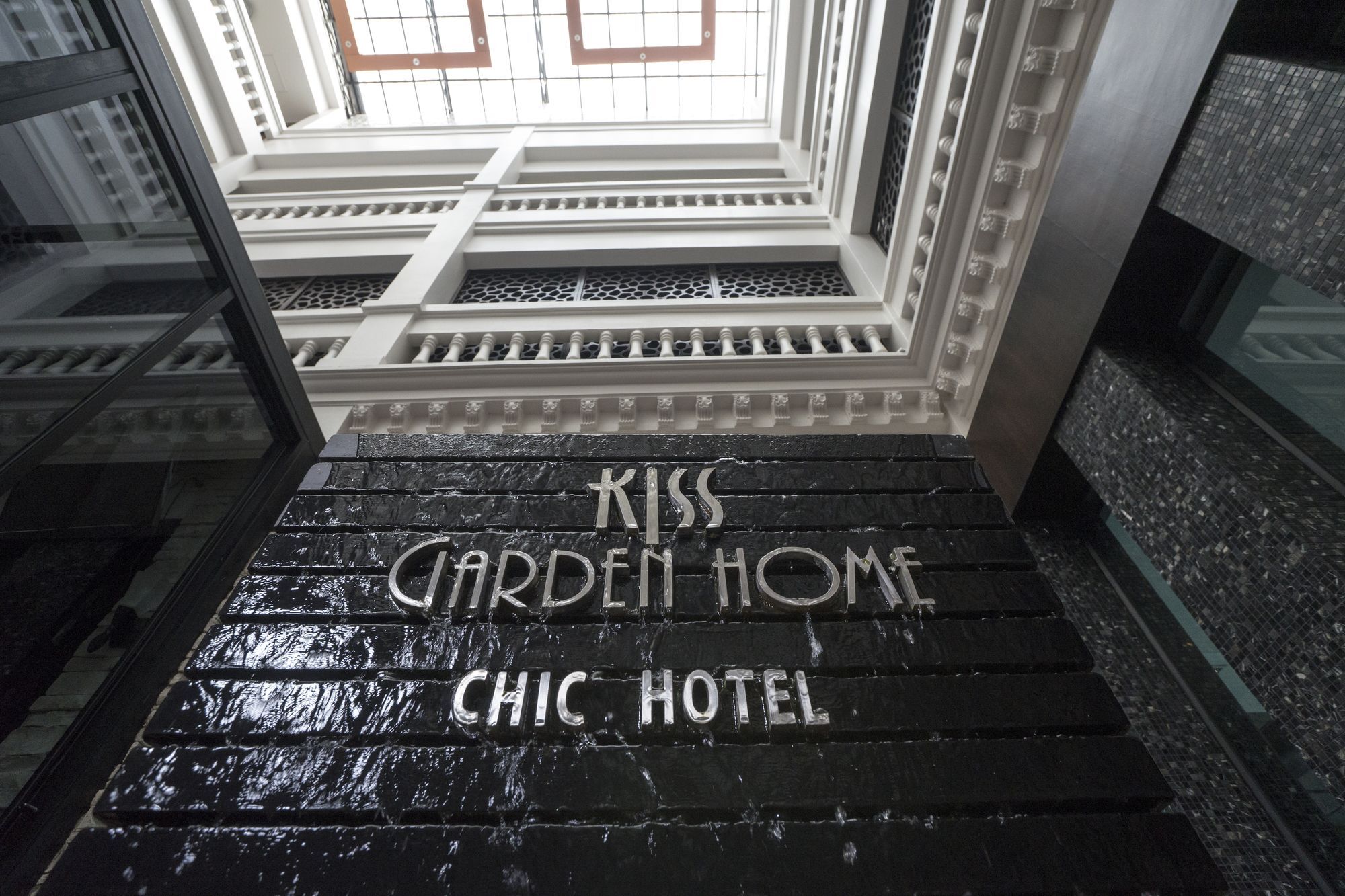 Kiss Gardenhome Chic Hotel Хатъяй Экстерьер фото